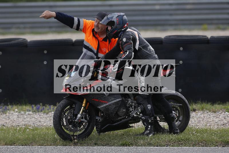 /09 19.04.2026  Caremotion get faster ADR/Gruppe gelb/34